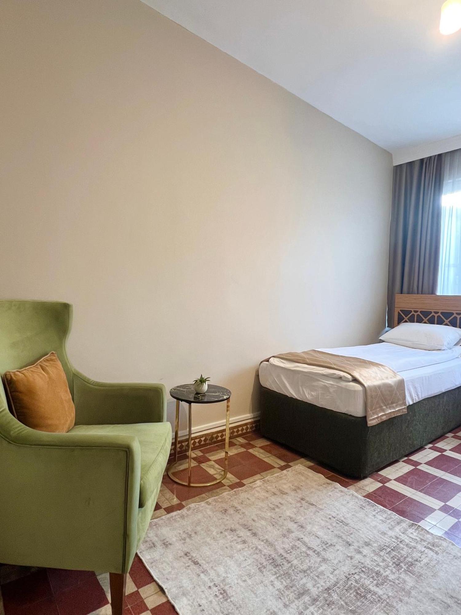 Findik Palas Otel Istanbul Exterior photo
